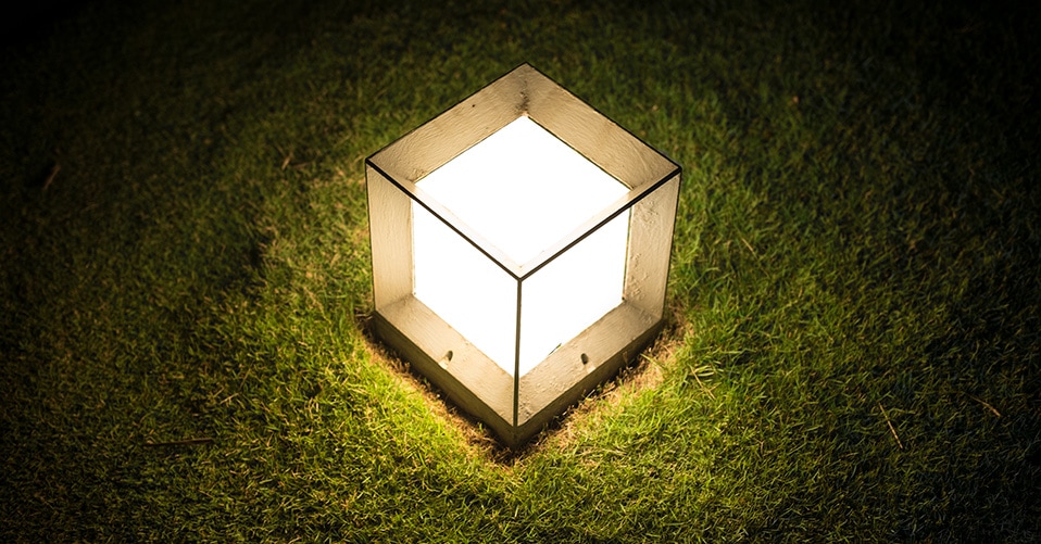 VERDOBA LED Würfel Outdoor mit Akku - LED Cube mit USB-C Anschluss -  Leuchtwürfel Outdoor mit Farbwechsel - Outdoor Garten Beleuchtung  Leuchtwürfel als Sitz & Tisch für außen & innen (Würfel, 50
